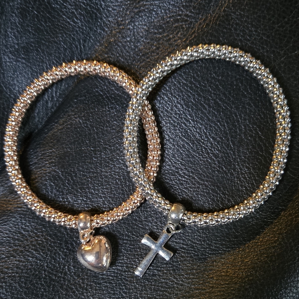 Mark by Avon Stretch bracelet set rosegold heart & silver cross - Picture 3 of 6